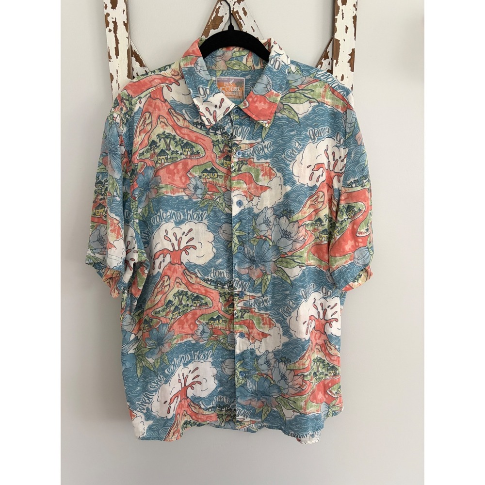 It's 5 O'Clock‎ Somewhere Mens Shirt Large Button Up Hawaiian Volcanoes Floral